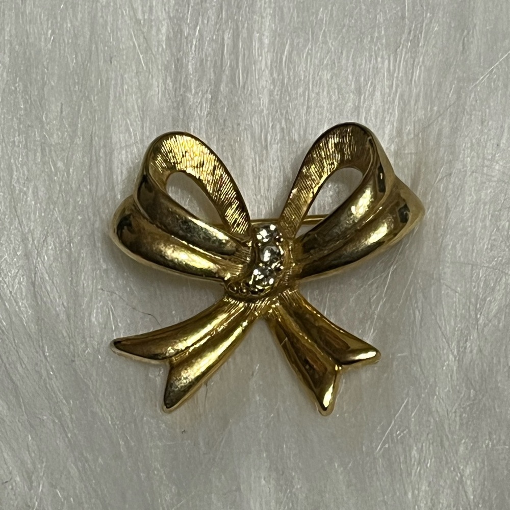 Vintage Bow Brooch